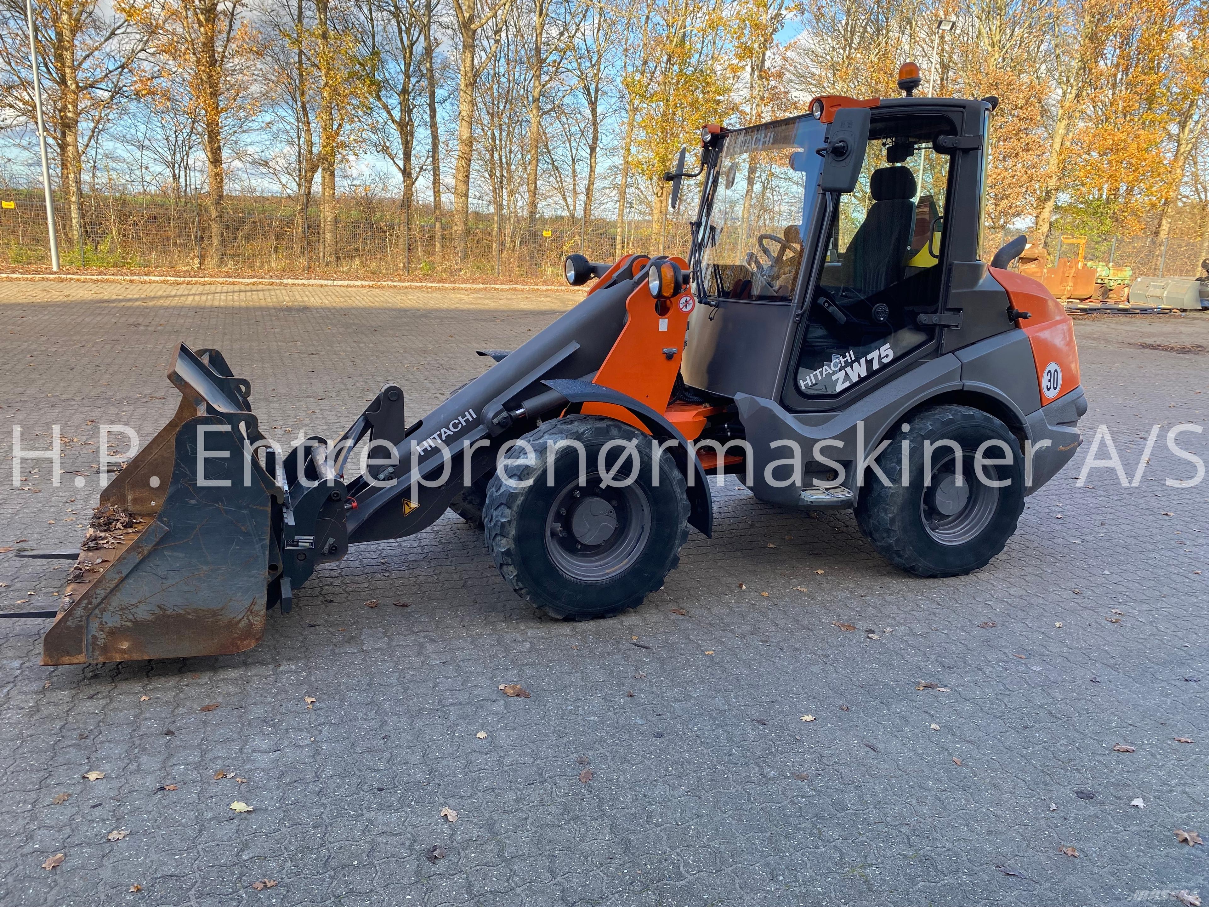 Hitachi ZW 75-6 لوادر بعجل