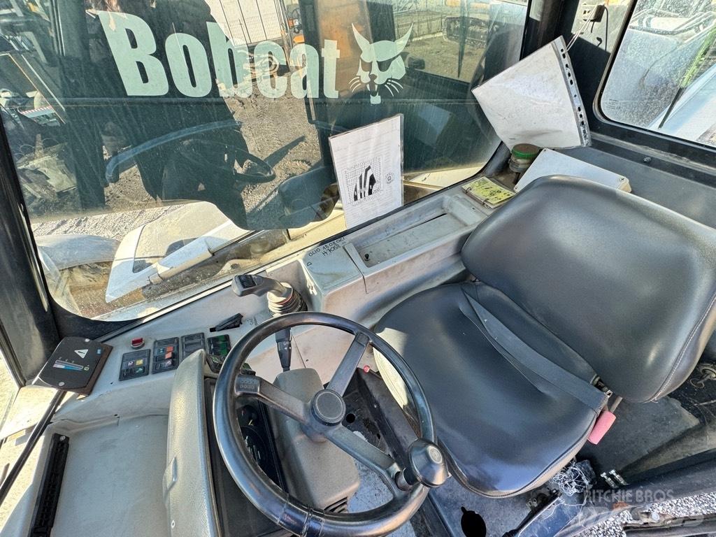 Bobcat T 40.170 مناولات متداخلة