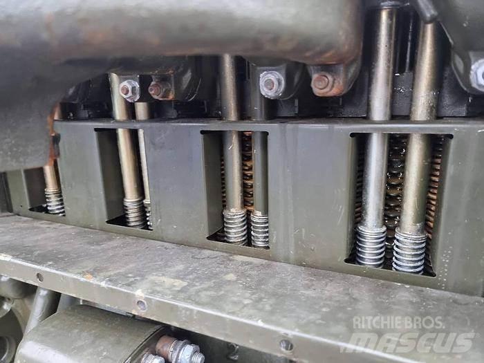  Engines F4L912 مكونات أخرى