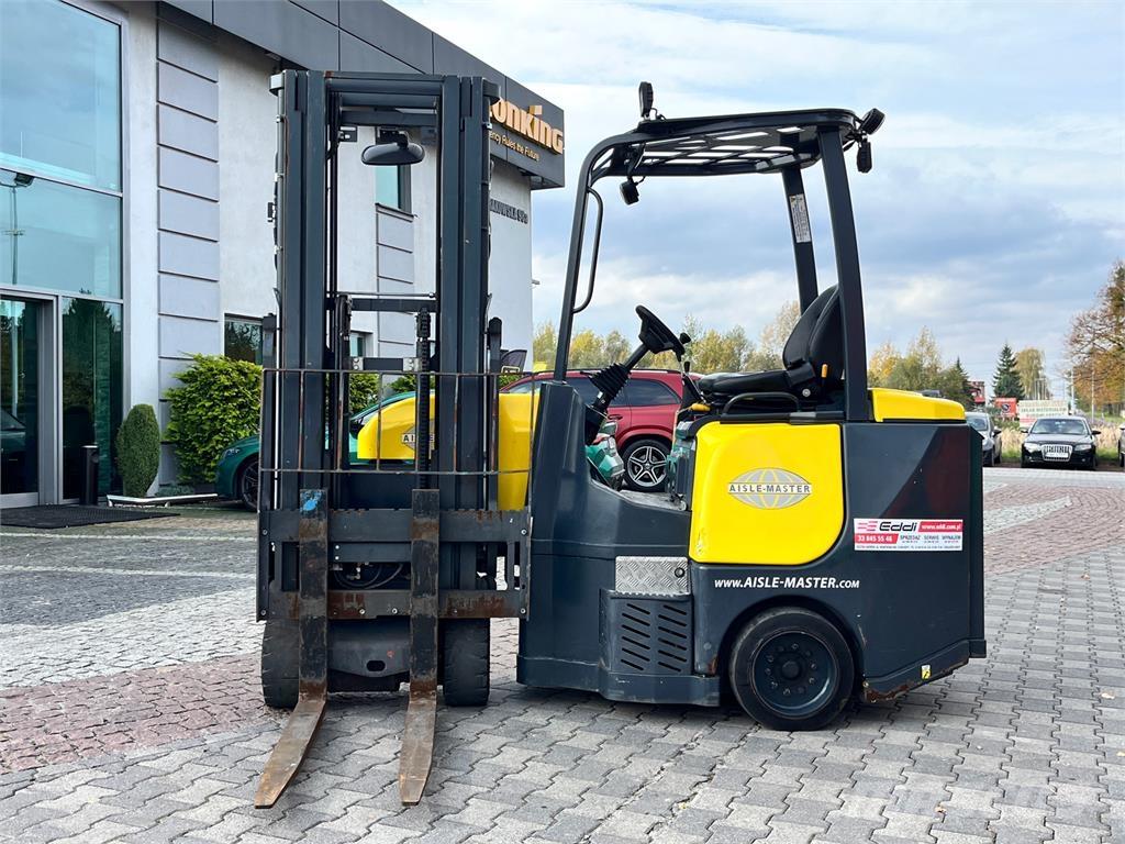 Aisle-Master 15NE شاحنة الممرات الضيقة