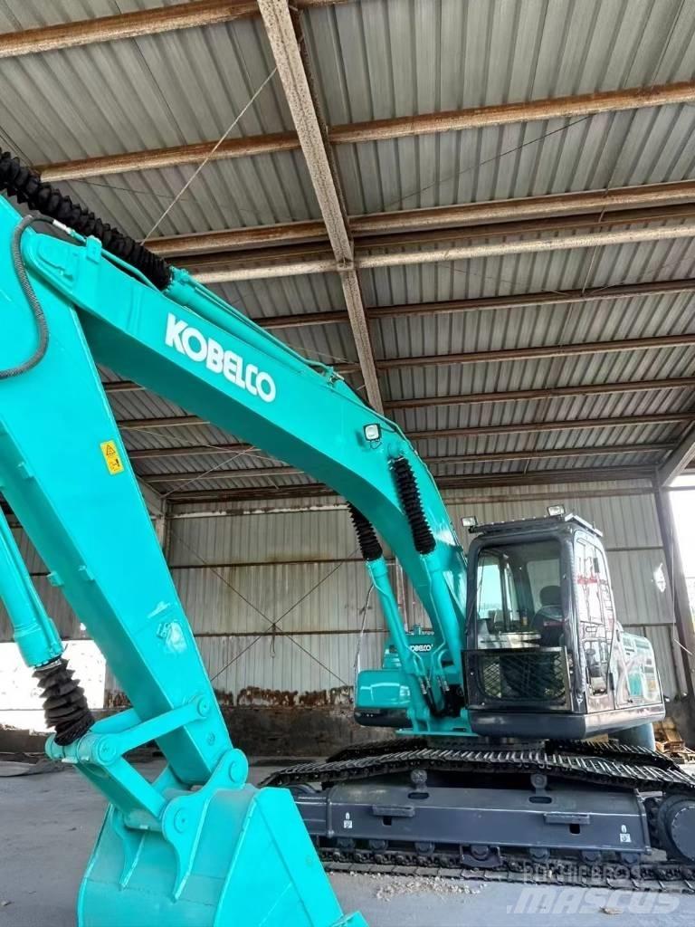 Kobelco SK200 حفارات زحافة