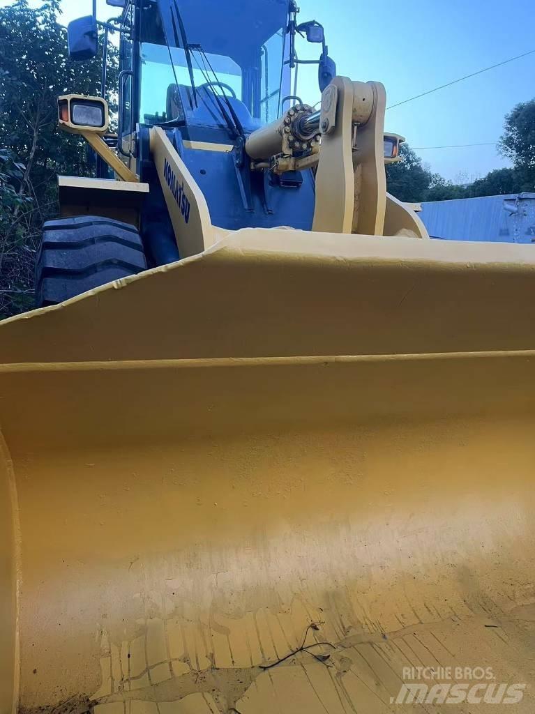 Komatsu WA 320 لوادر بعجل