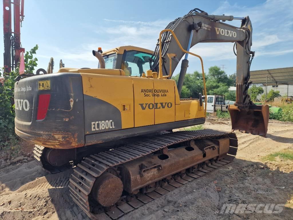 Volvo EC 180 C L حفارات زحافة