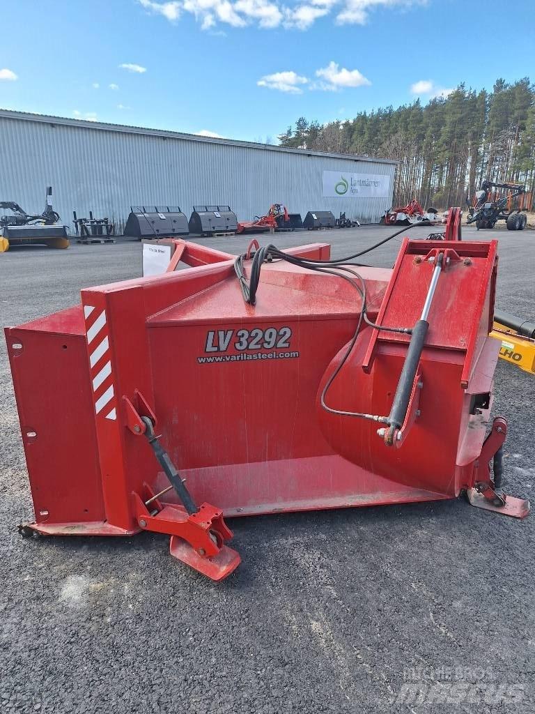 Varila Steel LV 3292 قاذفات الجليد