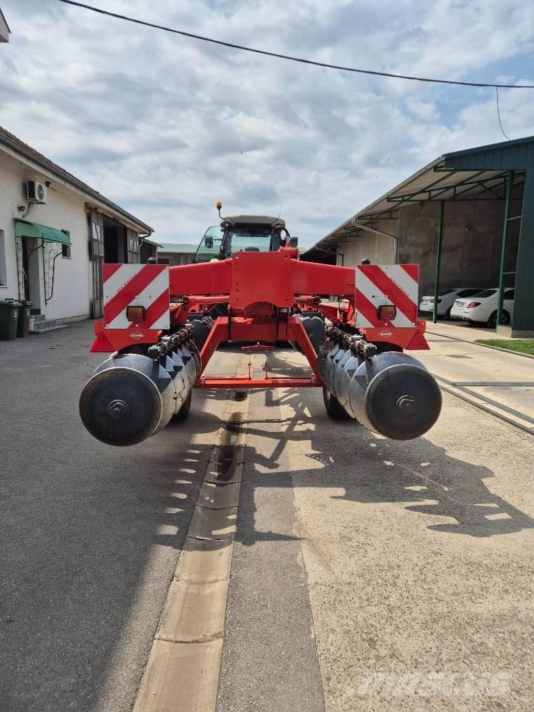 Kuhn Discovery زحافات ساحقة