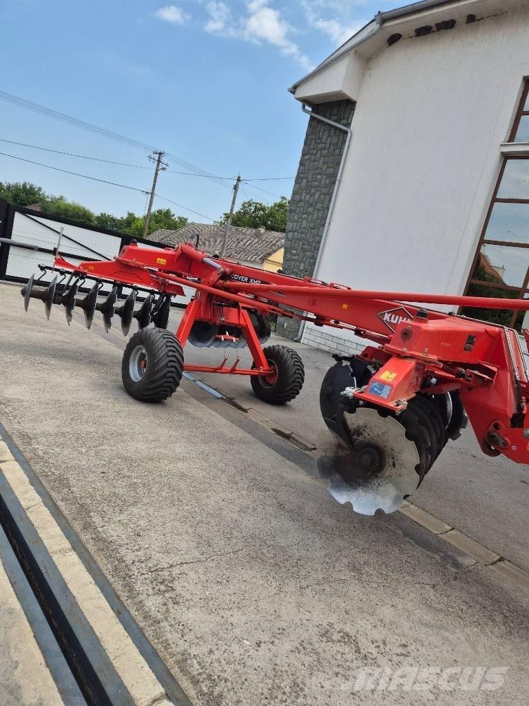 Kuhn Discovery زحافات ساحقة