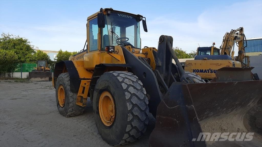 Volvo L120E لوادر بعجل