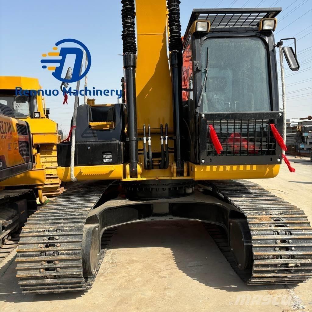CAT 320DL حفارات زحافة