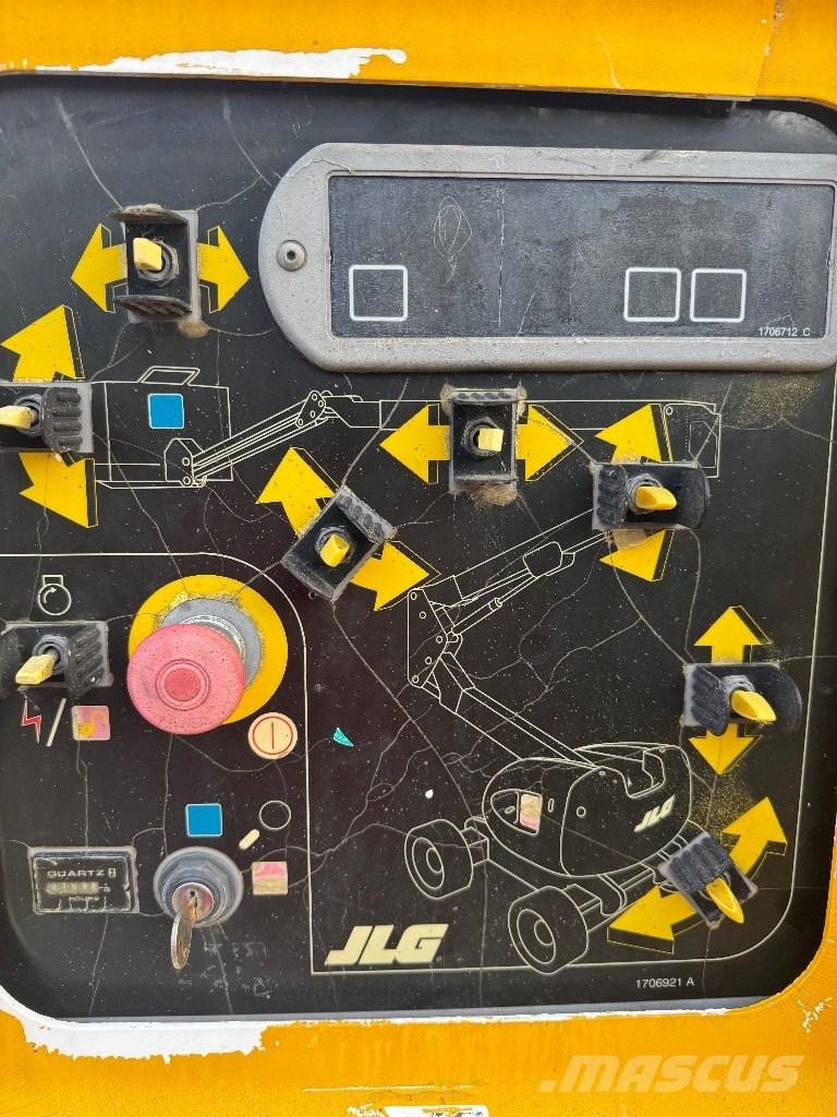 JLG 450 AJ رافعات سلة مفصلية