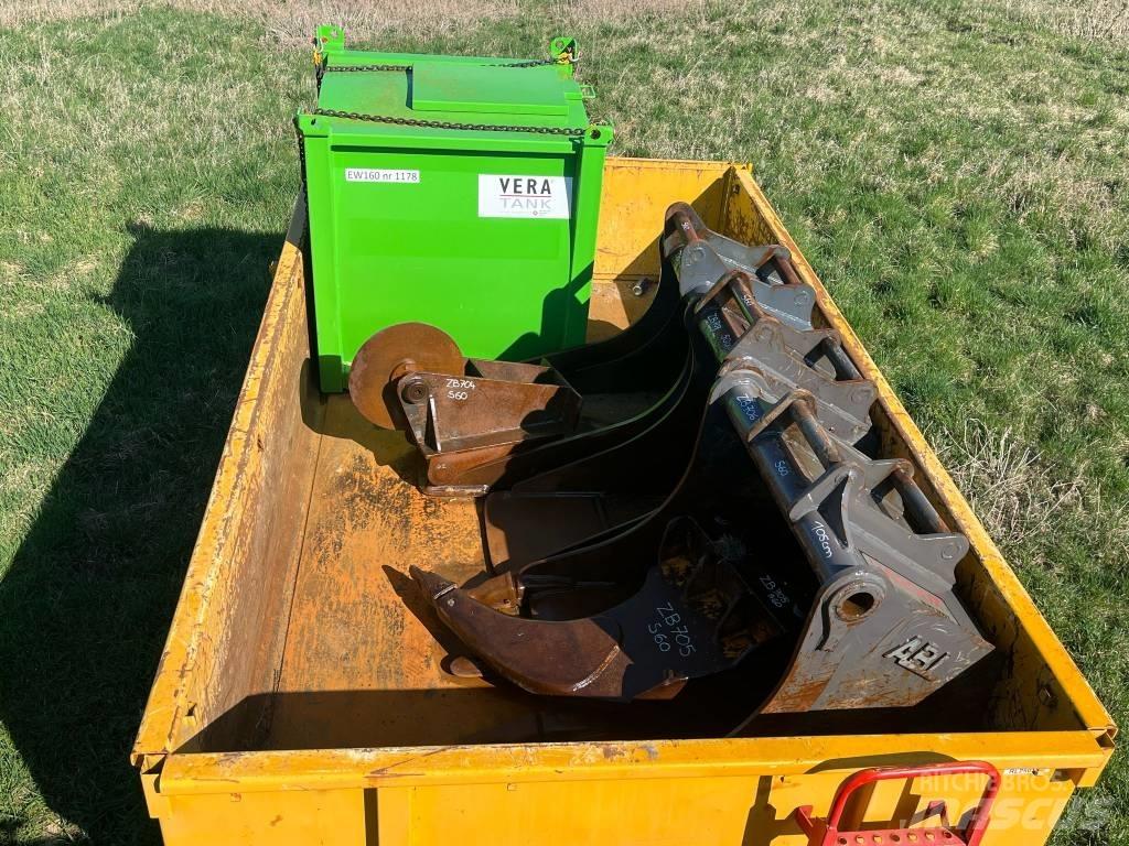 Volvo EW 160 E حفارات بعجل