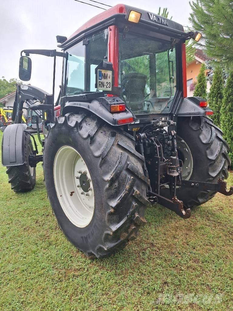 Valtra A 95 الجرارات
