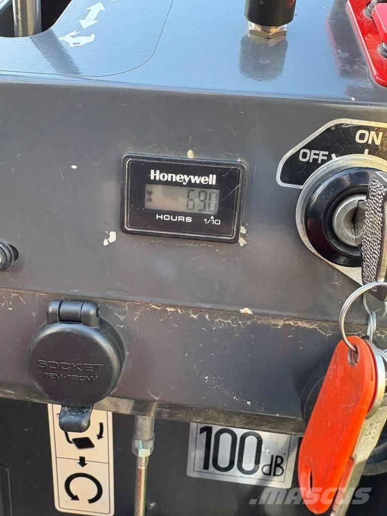 Kubota KC 70 عربات نقل قلابة للمواقع