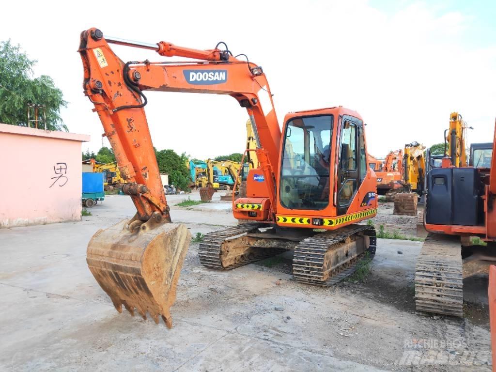 Doosan DH80GOLD حفارات زحافة