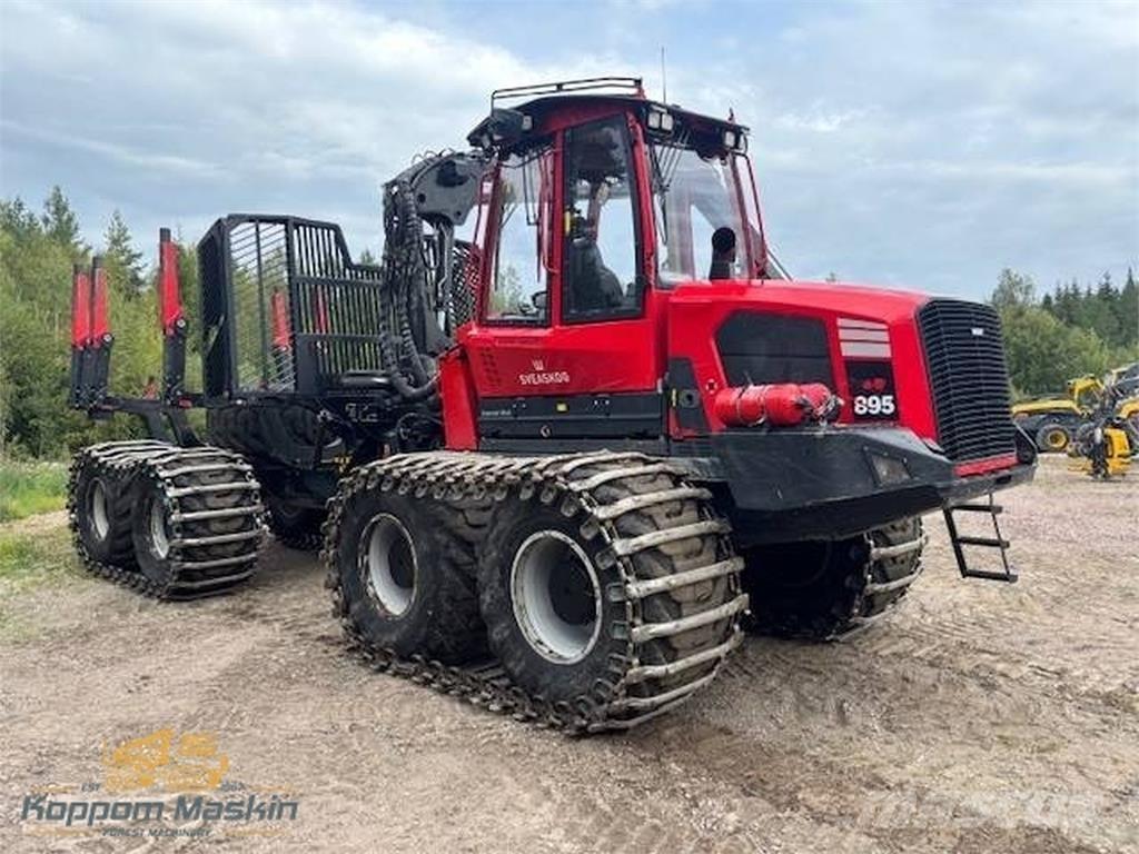 Komatsu 895 شاحنات