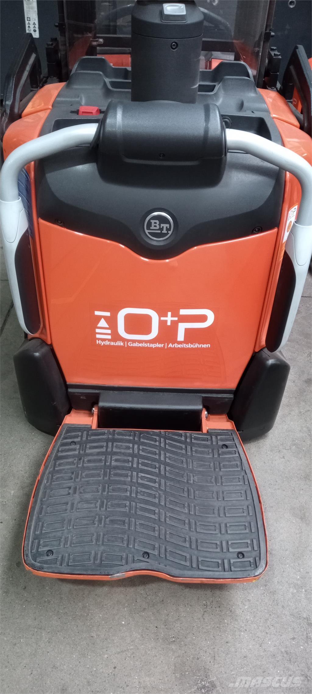 Toyota SPE160L شاحنات مناولة ذاتية الدفع