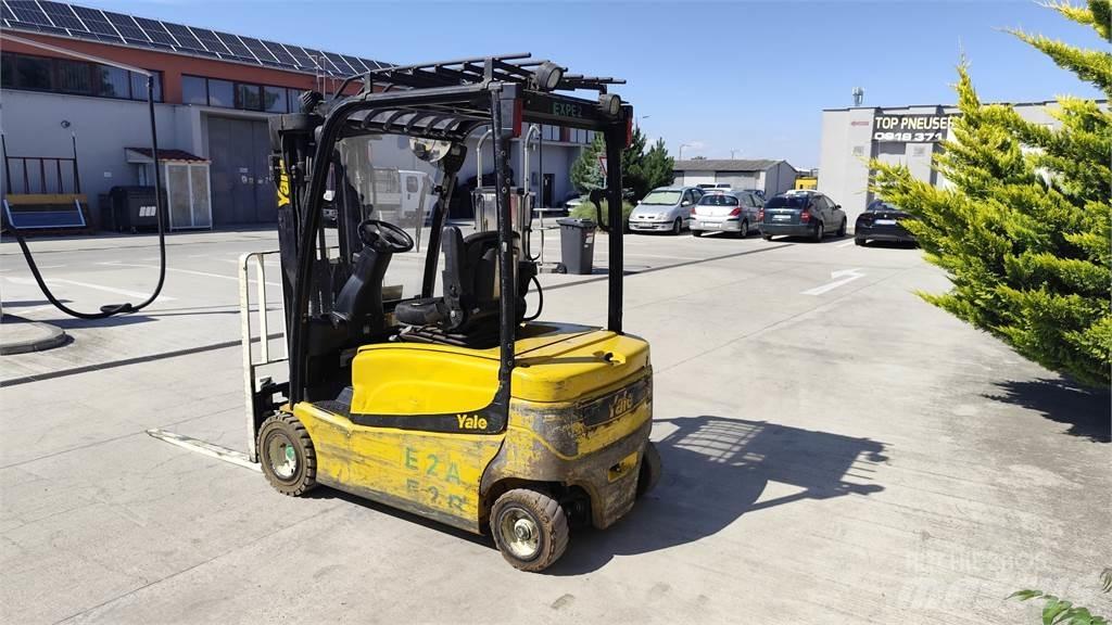 Yale ERP20 VF شاحنات ذات رافعات شوكية تعمل بالكهرباء