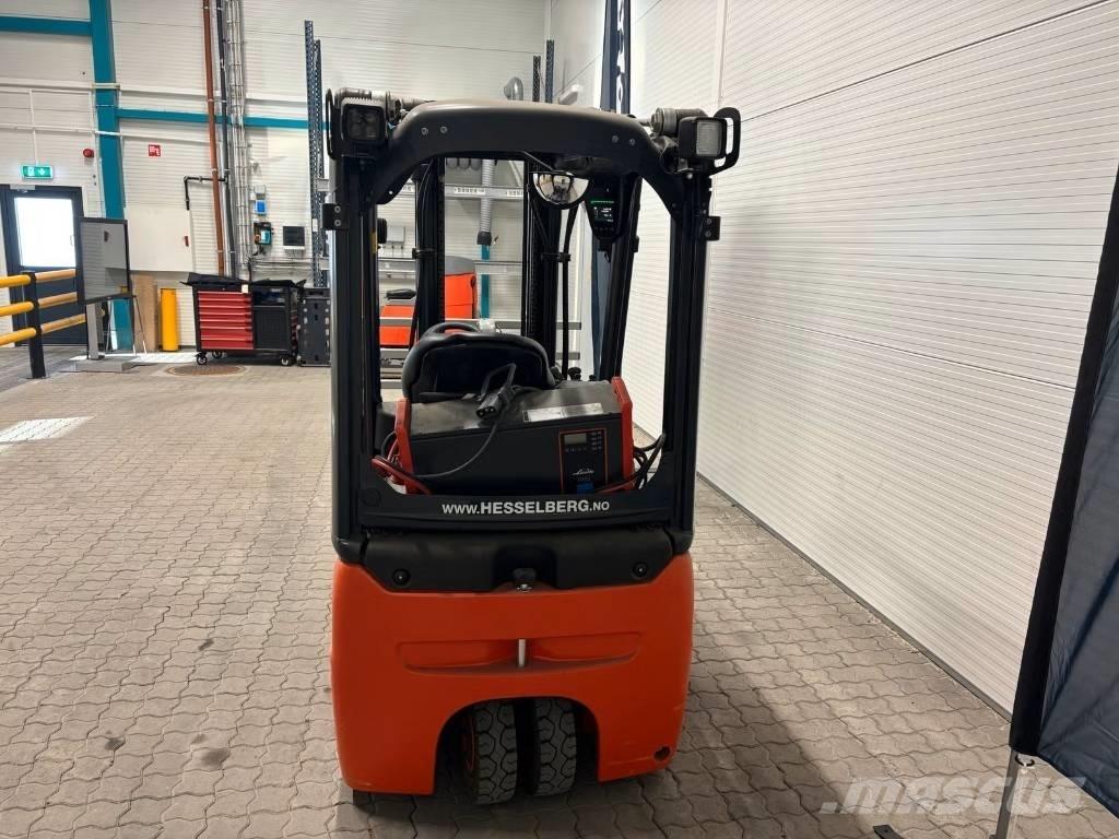 Linde E12-386 شاحنات ذات رافعات شوكية تعمل بالكهرباء
