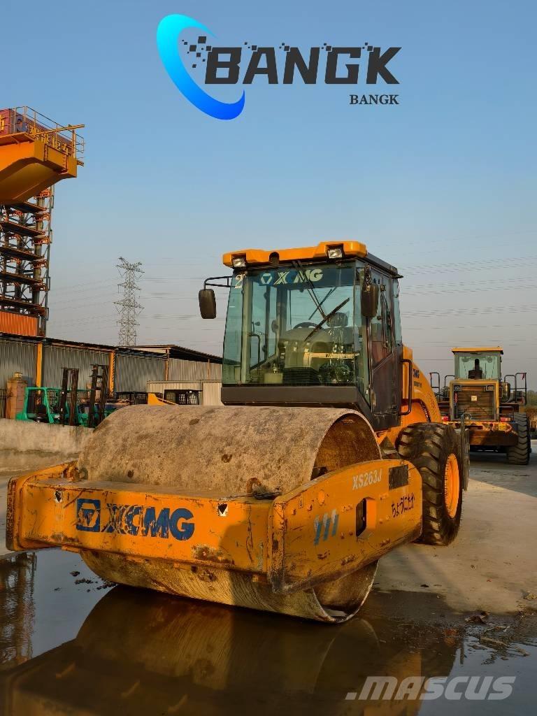 XCMG XS 223 J مداحل أحادية الأسطوانة