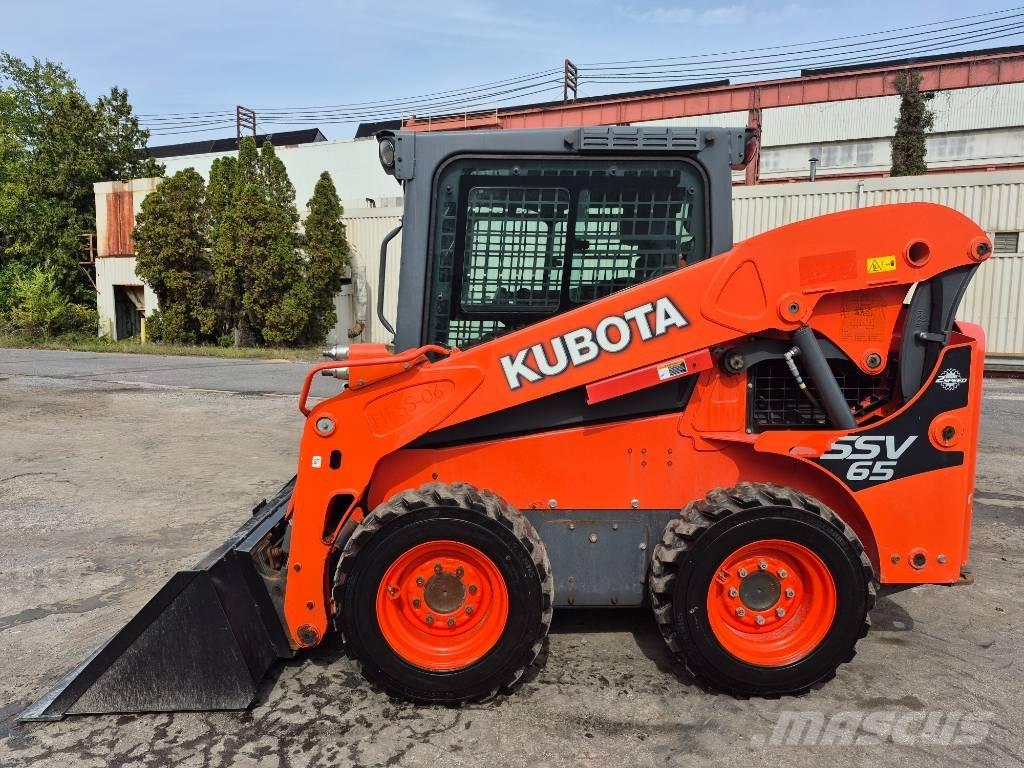Kubota SSV 65 لوادر انزلاقية التوجيه