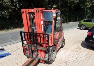 Manitou MI 30 D شاحنات الديزل