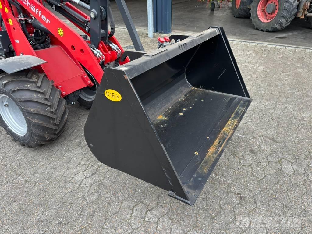 Schäffer 2630 لوادر صغيرة