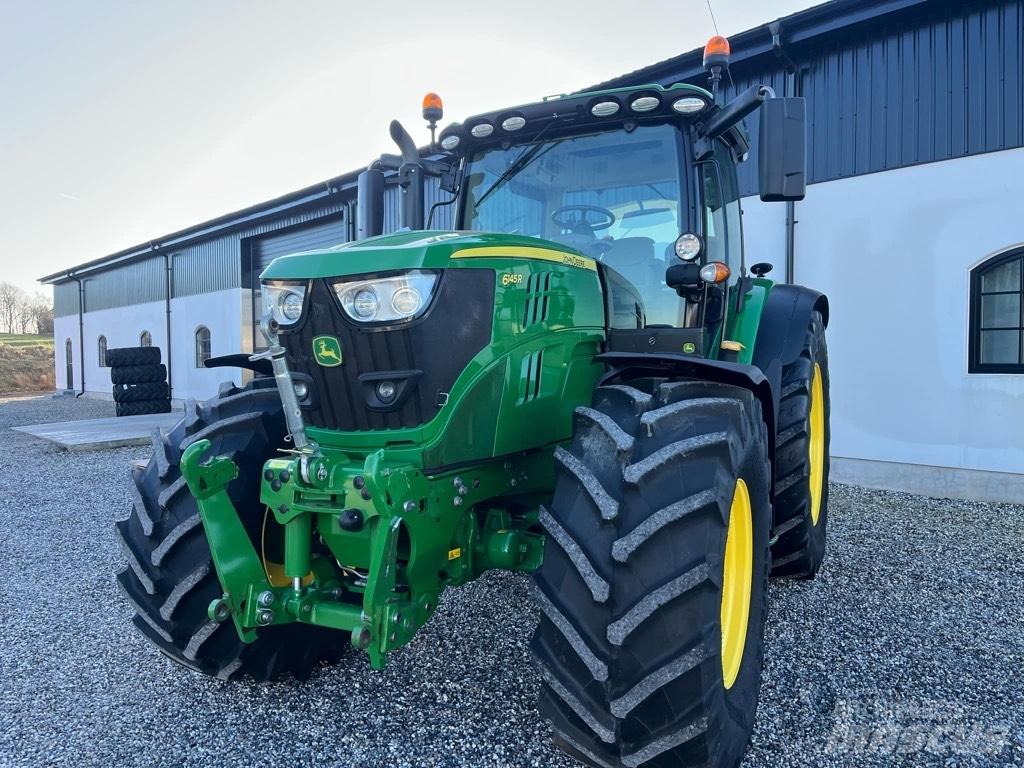 John Deere 6145 R الجرارات