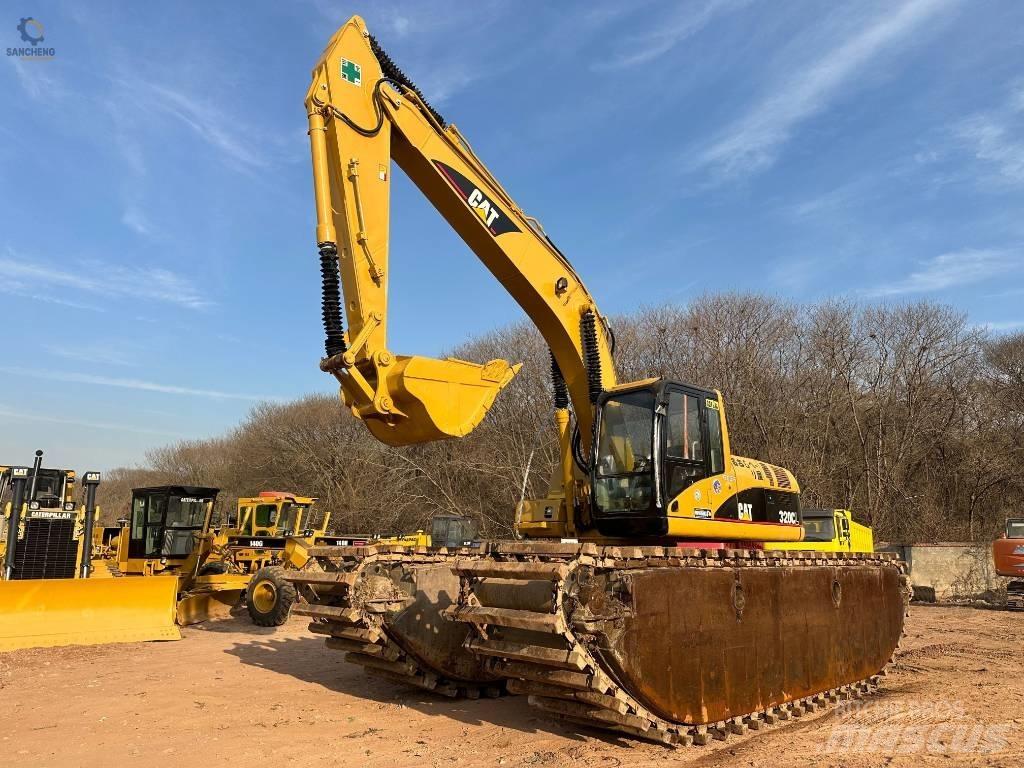 CAT 320 C L الحفارات البرمائية