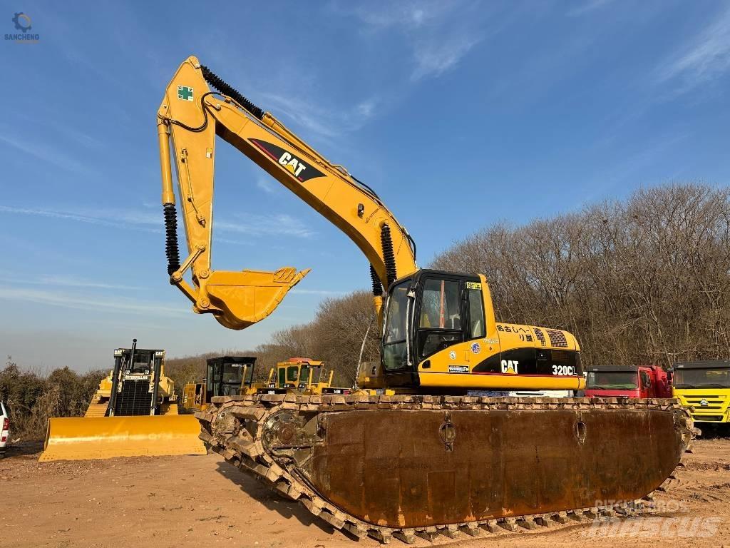 CAT 320 C L الحفارات البرمائية