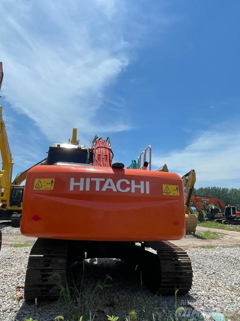 Hitachi ZX 200 حفارات زحافة