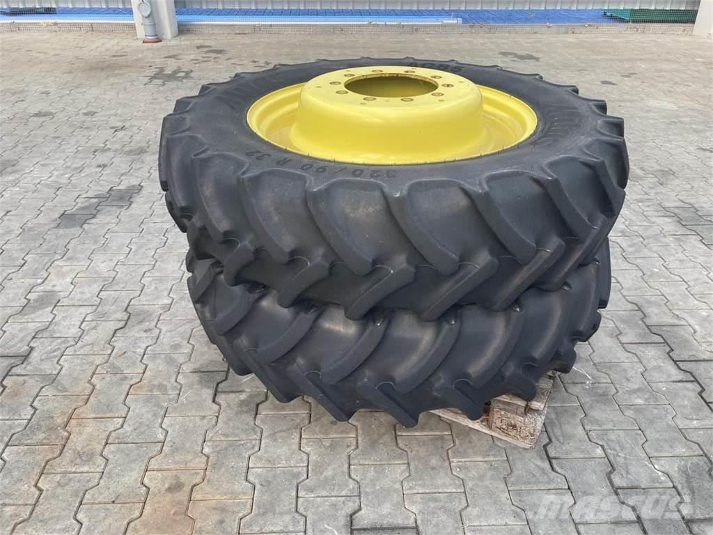 Mitas 320/90R32 الإطارات والعجلات والحافات