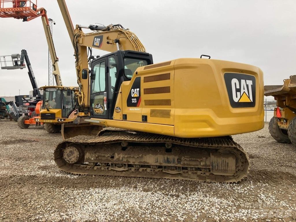 CAT 323 - nextgen حفارات زحافة