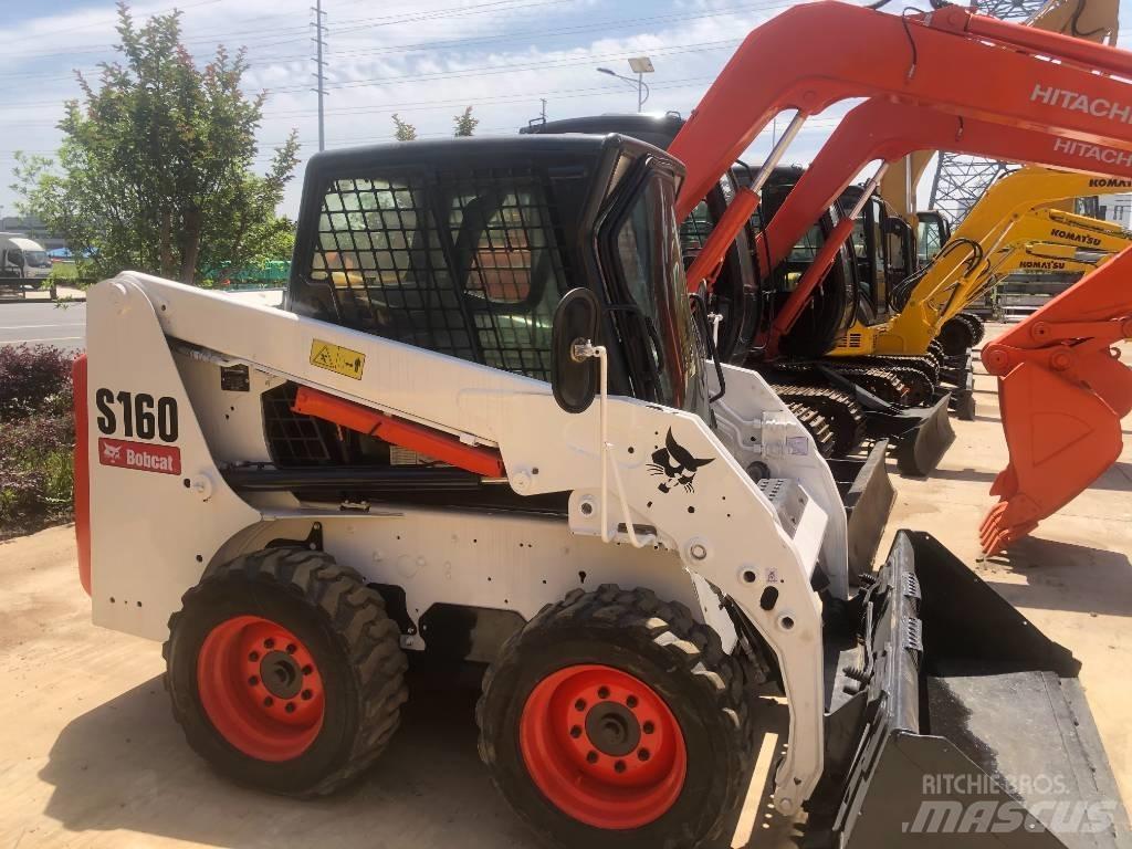 Bobcat S 160 لوادر انزلاقية التوجيه