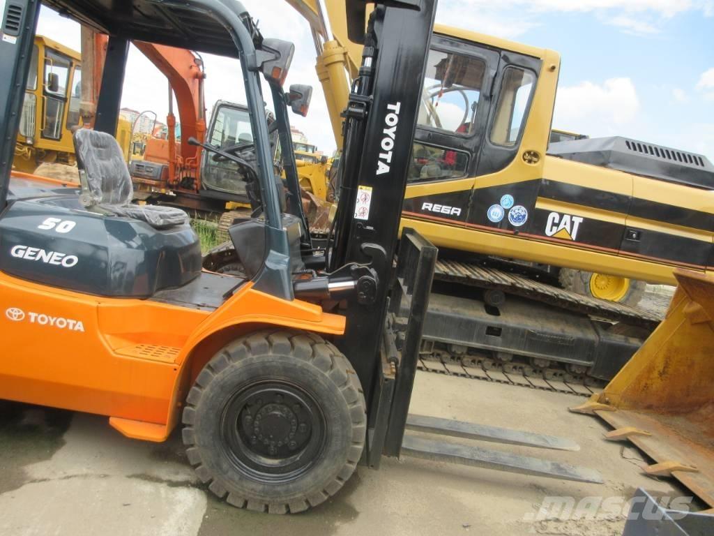 Toyota FD 30 شاحنات الديزل