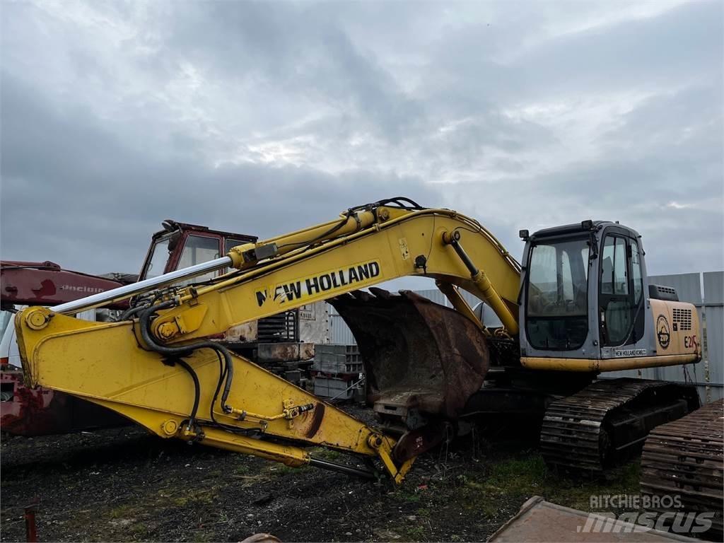 New Holland E 215 أخرى