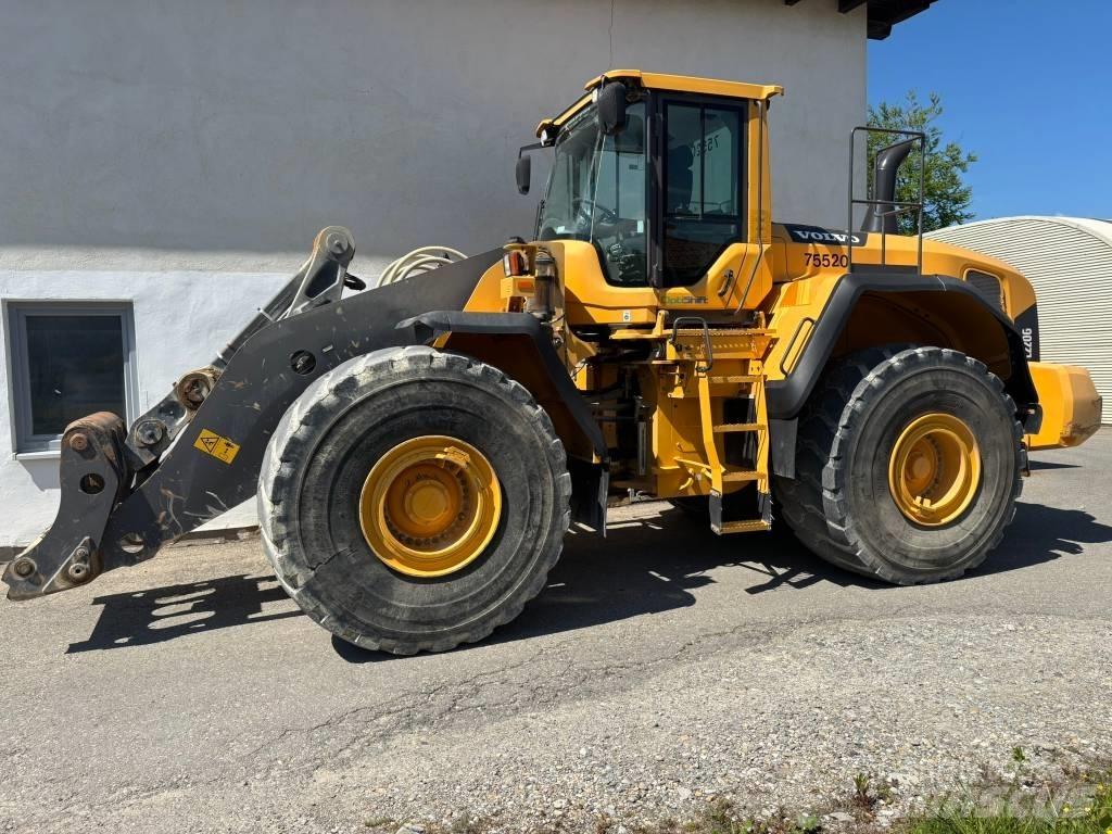 Volvo L 220 G لوادر بعجل