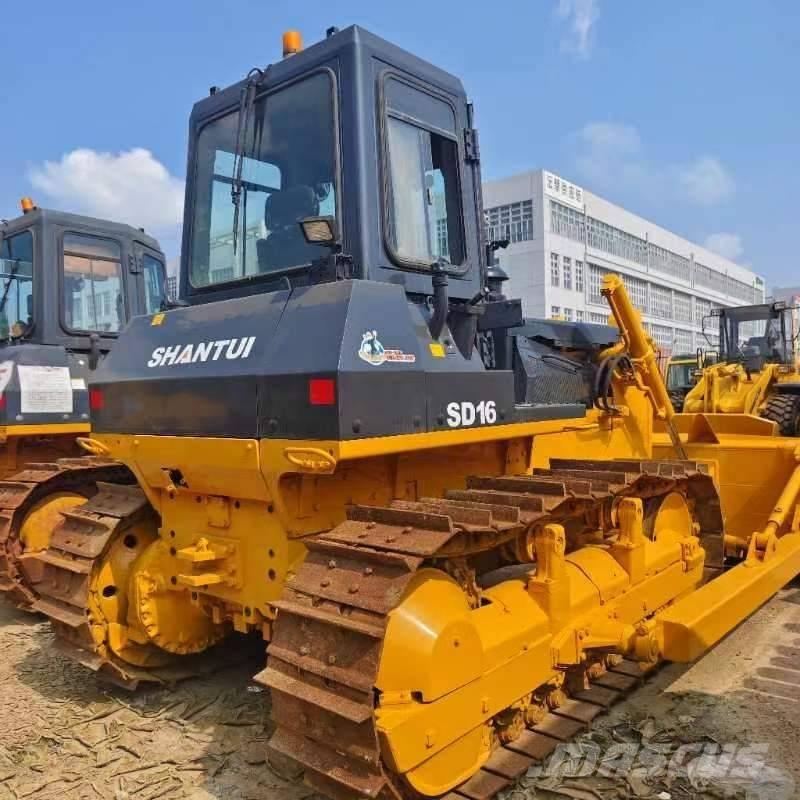 Shantui SD 16 بلدوزرات مجنزرة