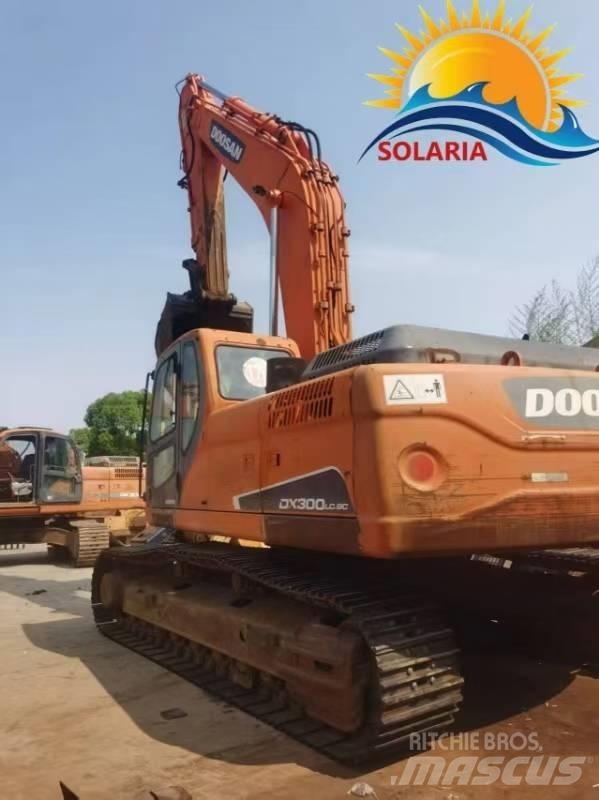 Doosan dx300lc-9c حفارات زحافة