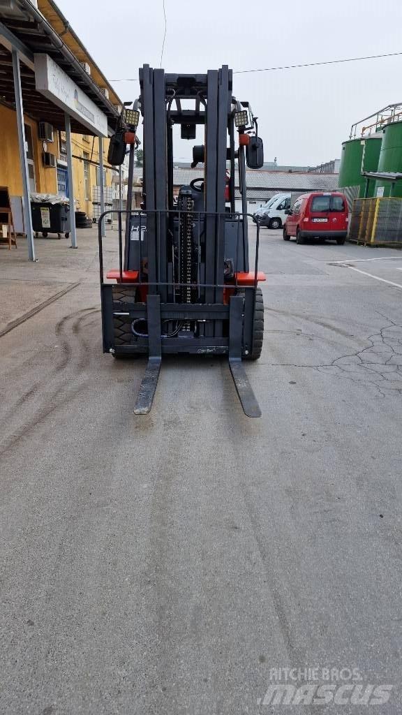 Linde H 25 D شاحنات الديزل
