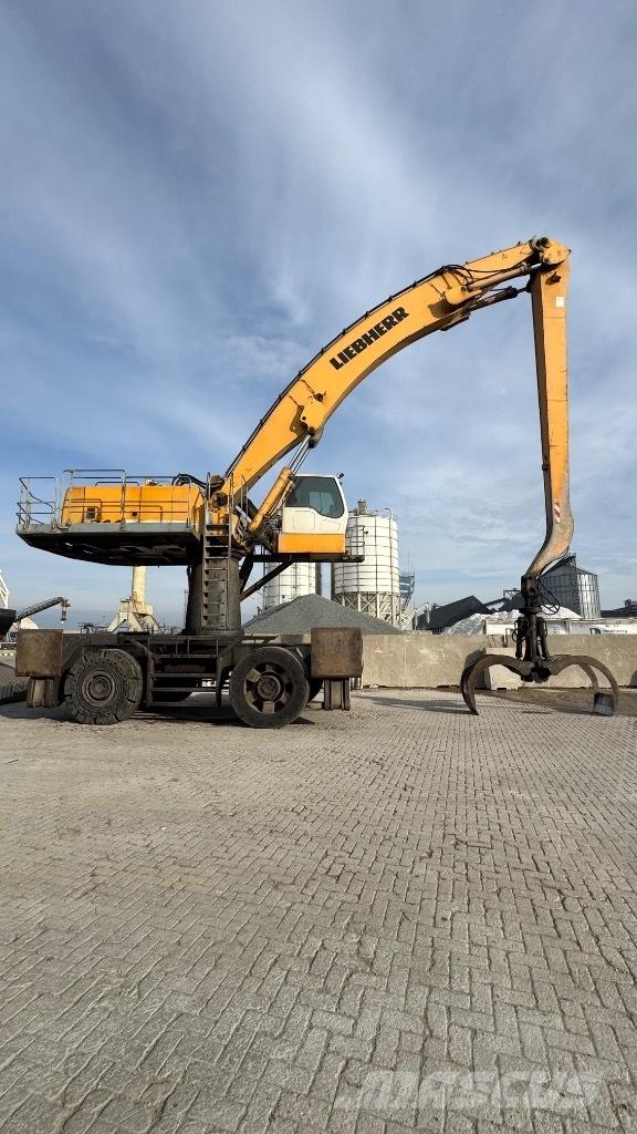 Liebherr A 944 C HD مناولات المخلفات / مناولات صناعية
