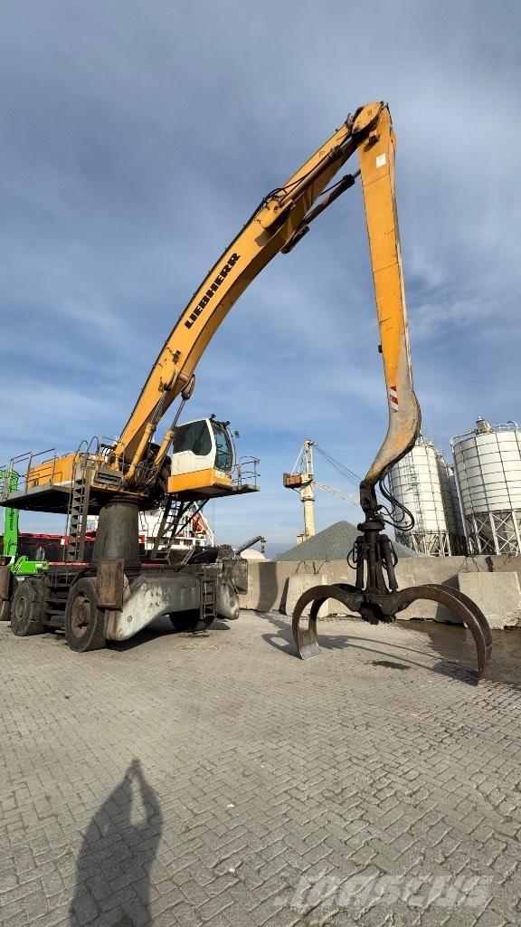 Liebherr A 944 C HD مناولات المخلفات / مناولات صناعية
