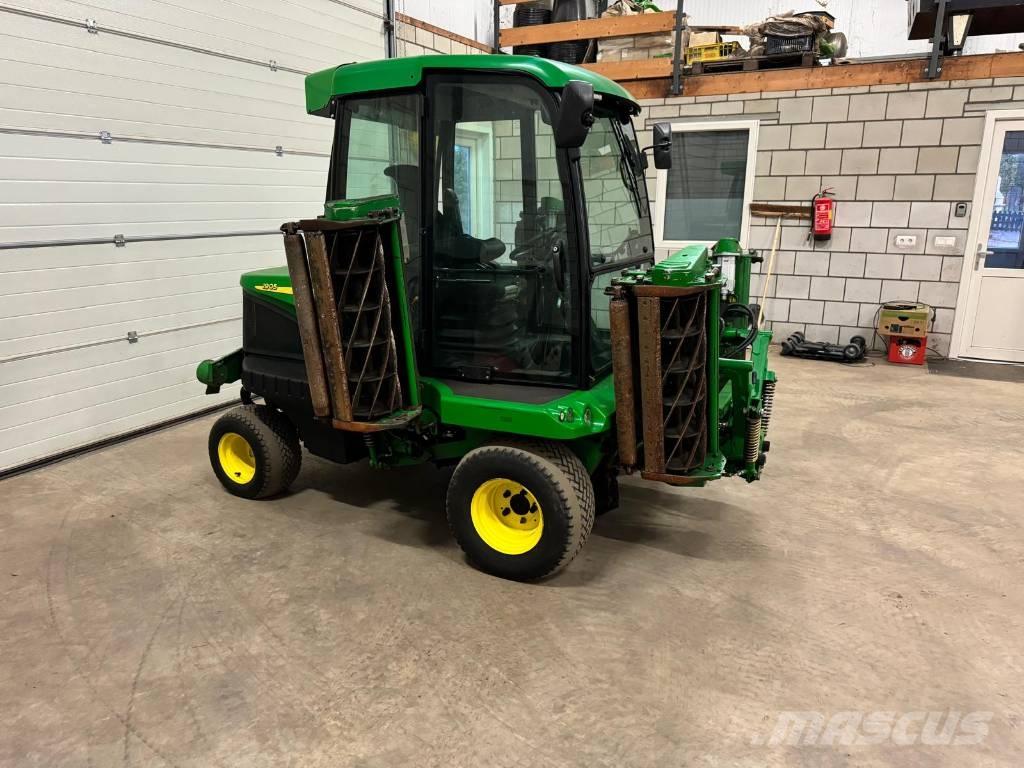 John Deere 1905 ركوب الحشائش