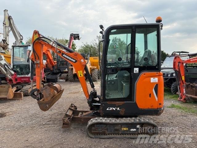 Doosan DX 19 حفارات صغيرة أقل من 7 طن (حفارات صغيرة)