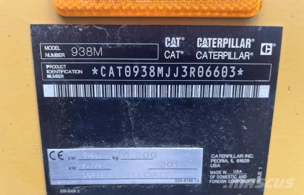 CAT 938 M لوادر بعجل