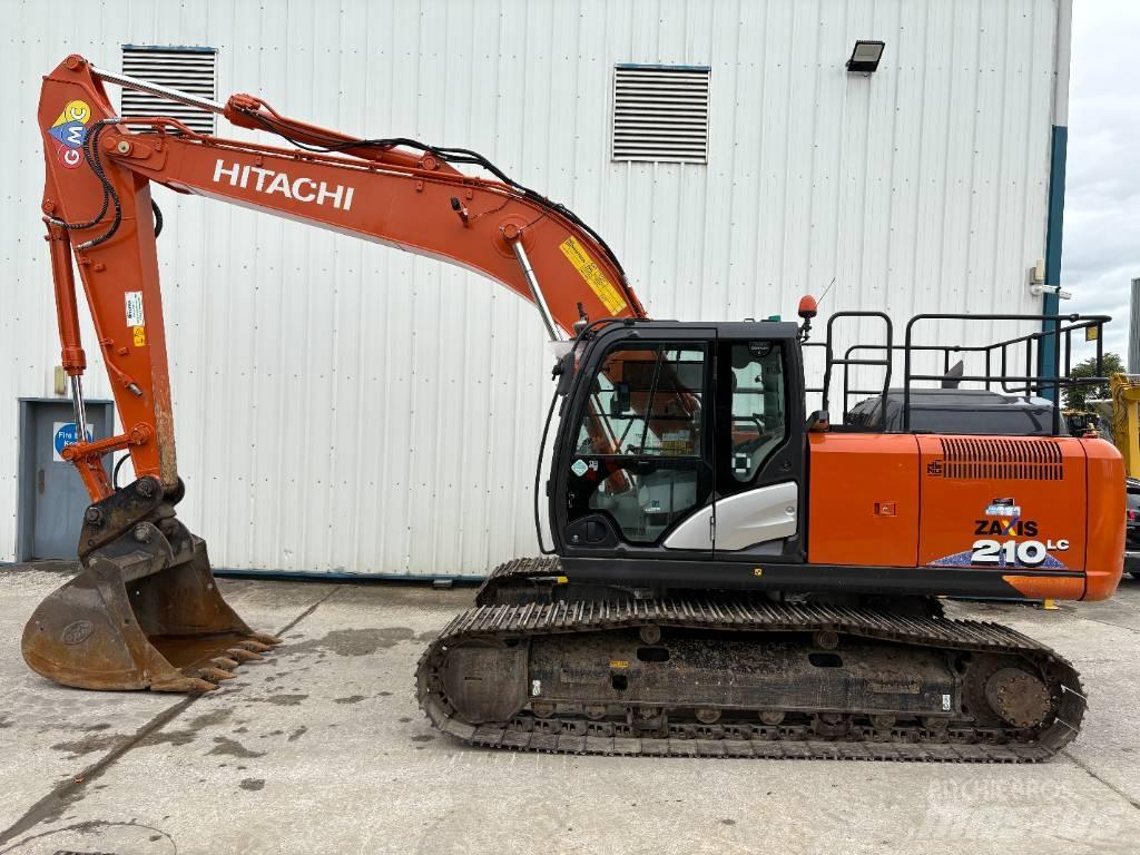 Hitachi ZX210LC-6 حفارات زحافة