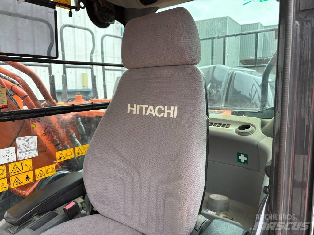 Hitachi ZX210LC-6 حفارات زحافة
