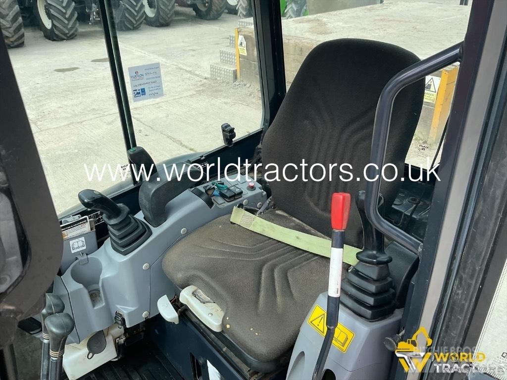 Kubota U 27-4 حفارات صغيرة أقل من 7 طن (حفارات صغيرة)
