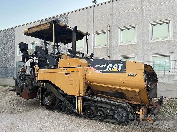 CAT AP 655 D معدات السفلتة