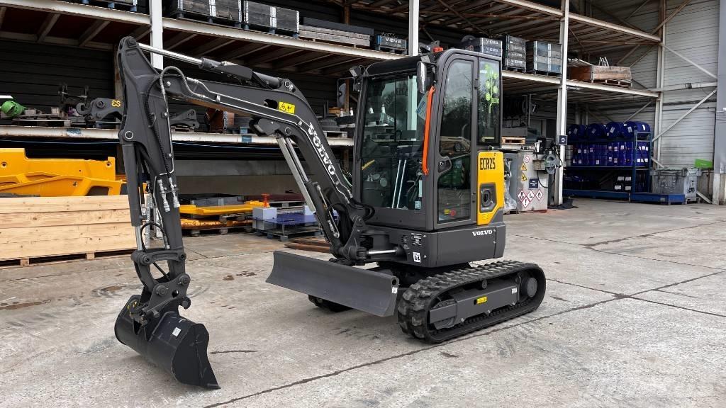 Volvo JECR 25 D حفارات صغيرة أقل من 7 طن (حفارات صغيرة)