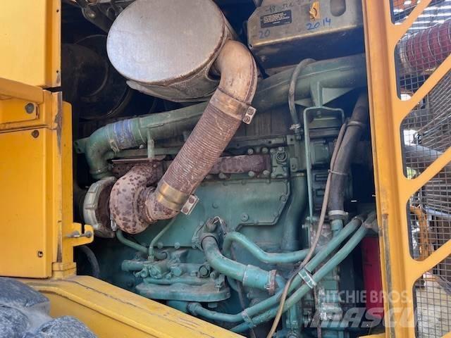 Volvo L 180 E لوادر بعجل