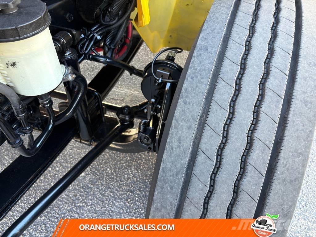 International MV607 شاحنات ذات هيكل صندوقي